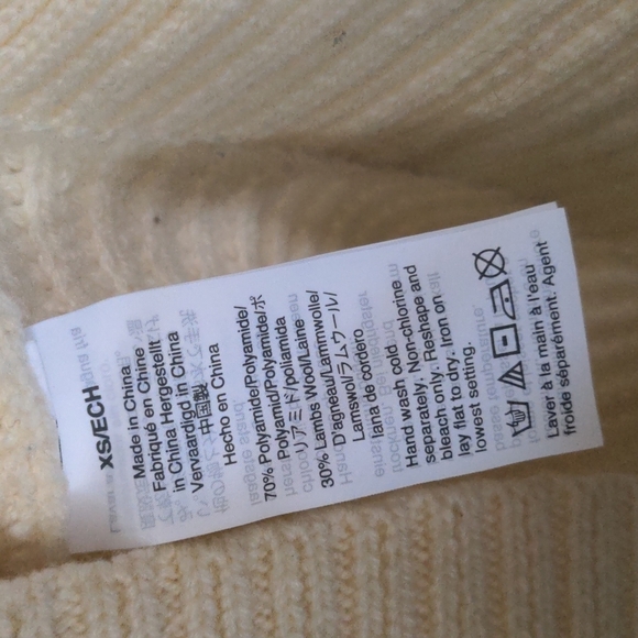 J. Crew Cable Knit Pom Pom Sweater Sz: XS NWT $98 - Picture 8 of 13